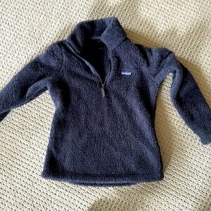 XS dark grey Patagonia fleece